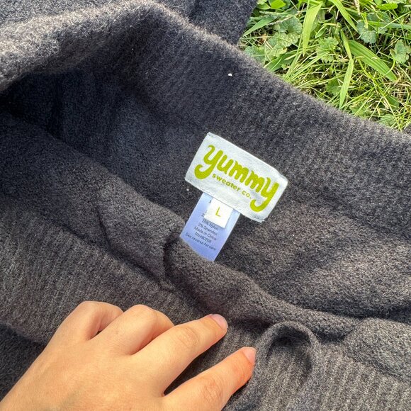 Yummy Sweater Co Knit Pants - Picture 2 of 3